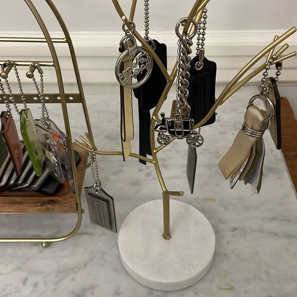 Coach Hang Tags 🤎 Prices Vary 🤎 Bag Charms Fobs Hangtags - Picture 7 of 9